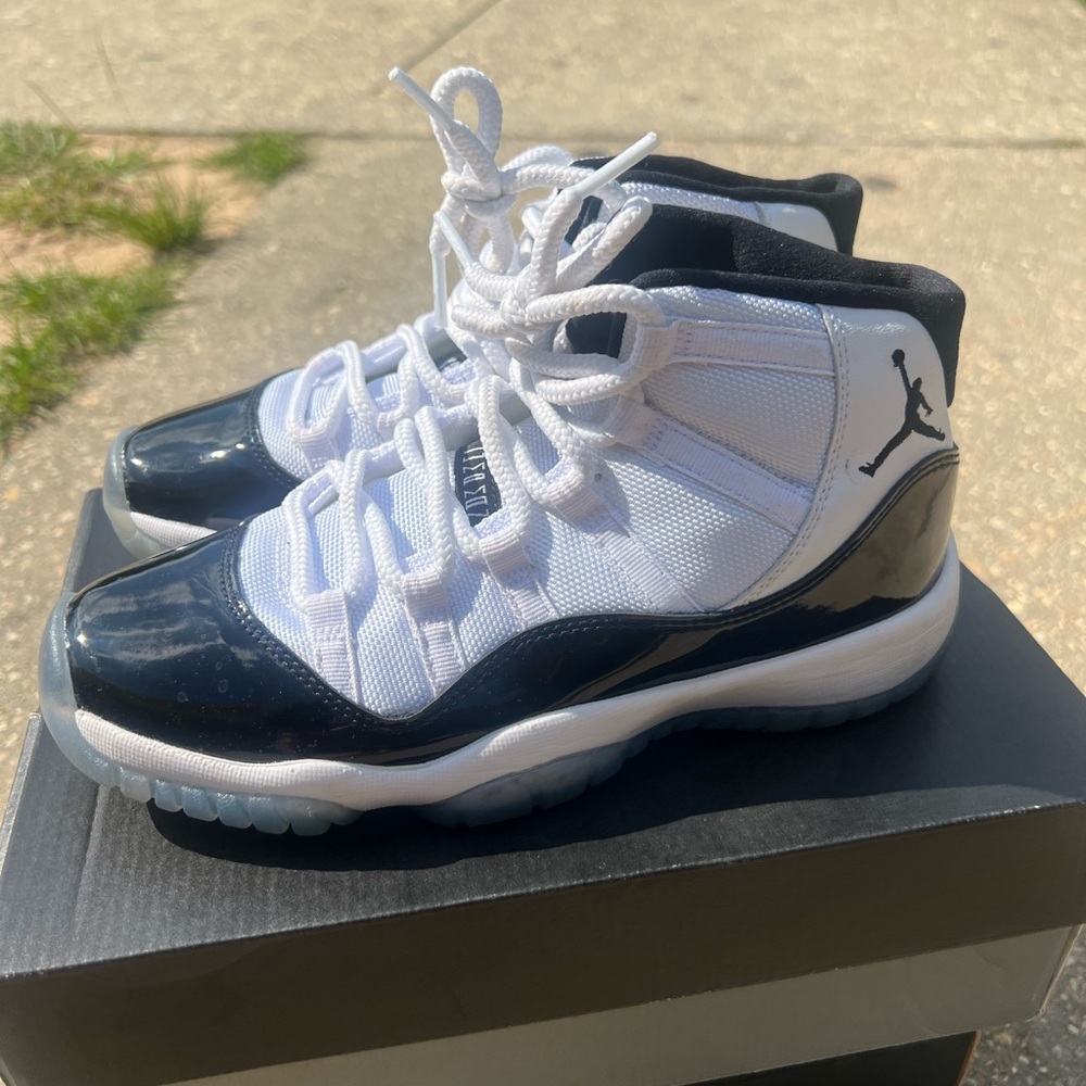 Jordan 11 Concord Size 5.5